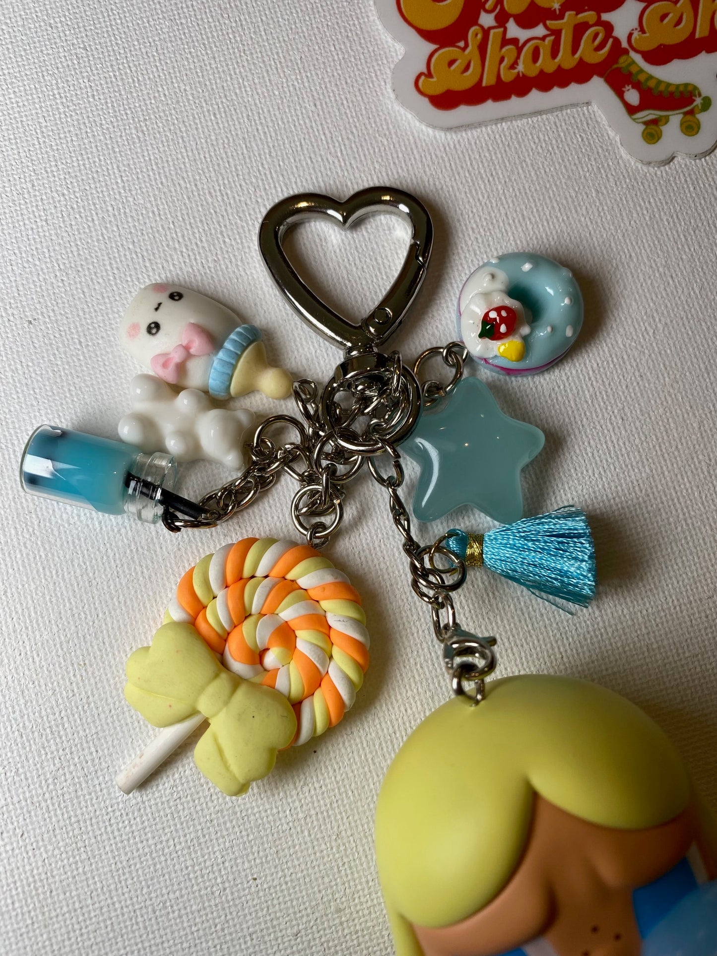 KEYCHAIN CRYBABY BABY BLONDE