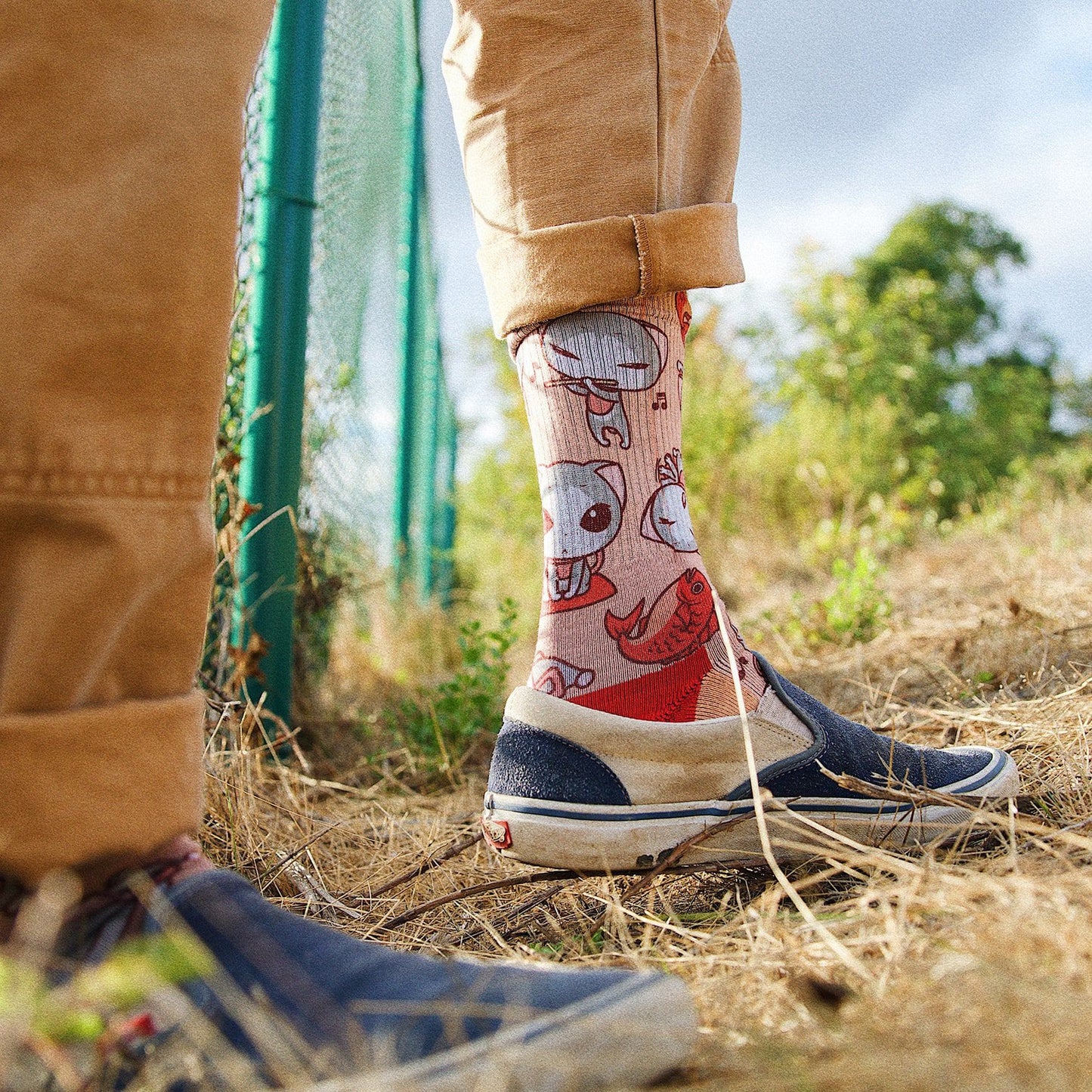 CUTE KITTIES CREW SOCKS WITH ART BY RYO TANIGUCHI