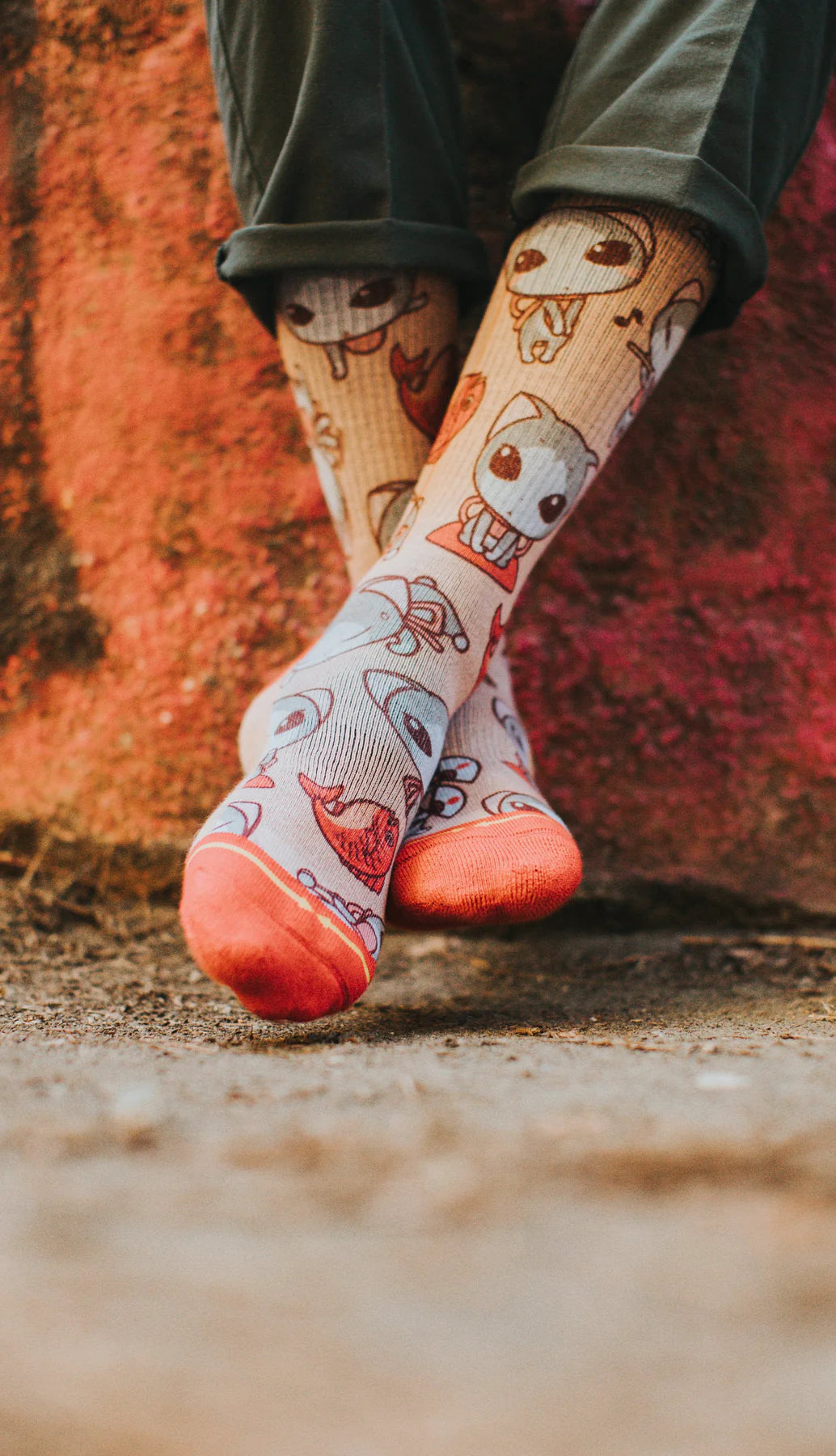 CUTE KITTIES CREW SOCKS WITH ART BY RYO TANIGUCHI