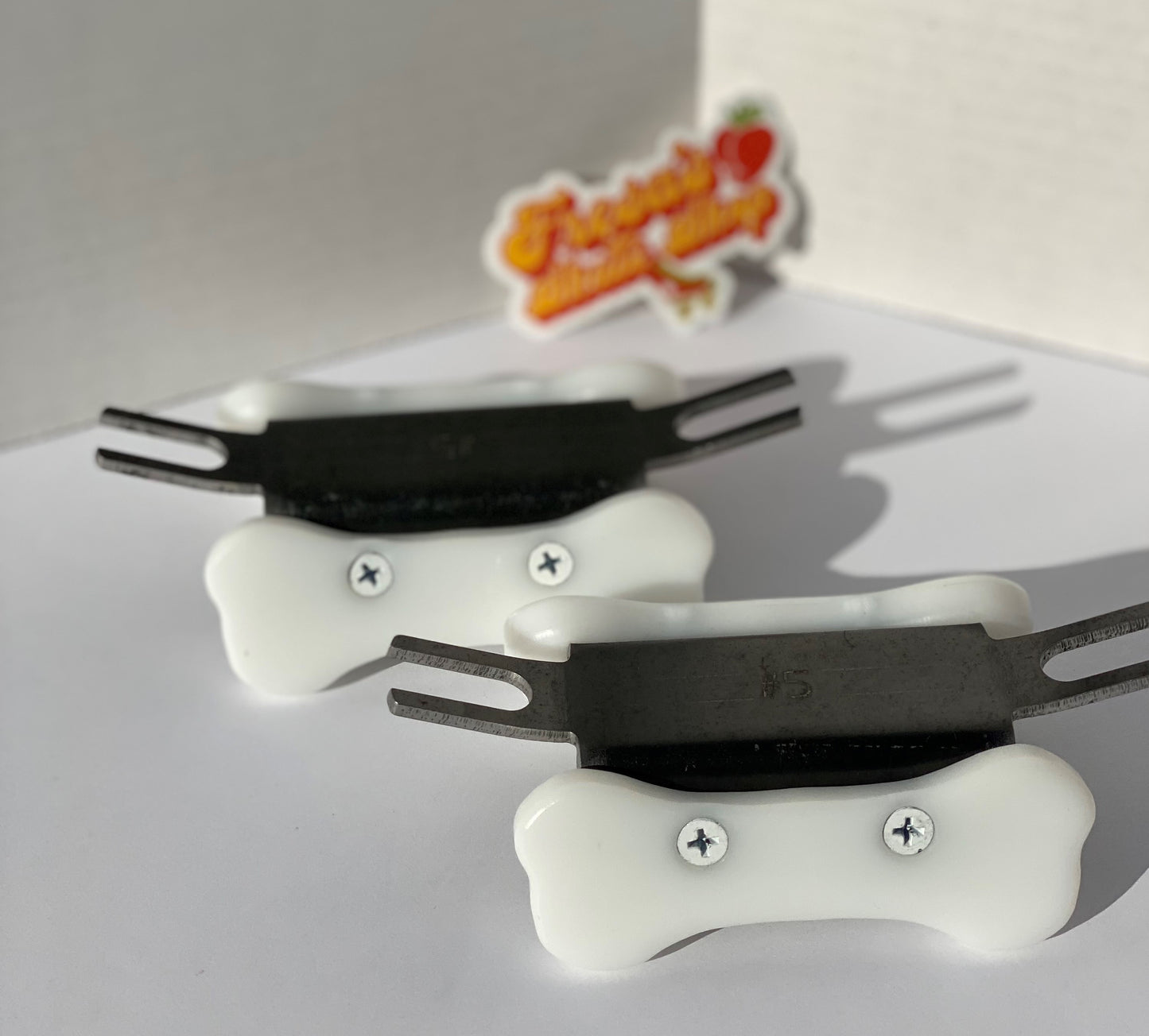 WILDBONES SLIDERS