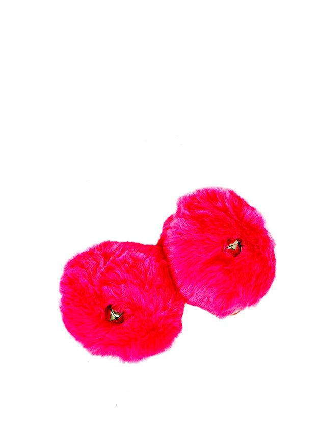 SURE GRIP POM POMS