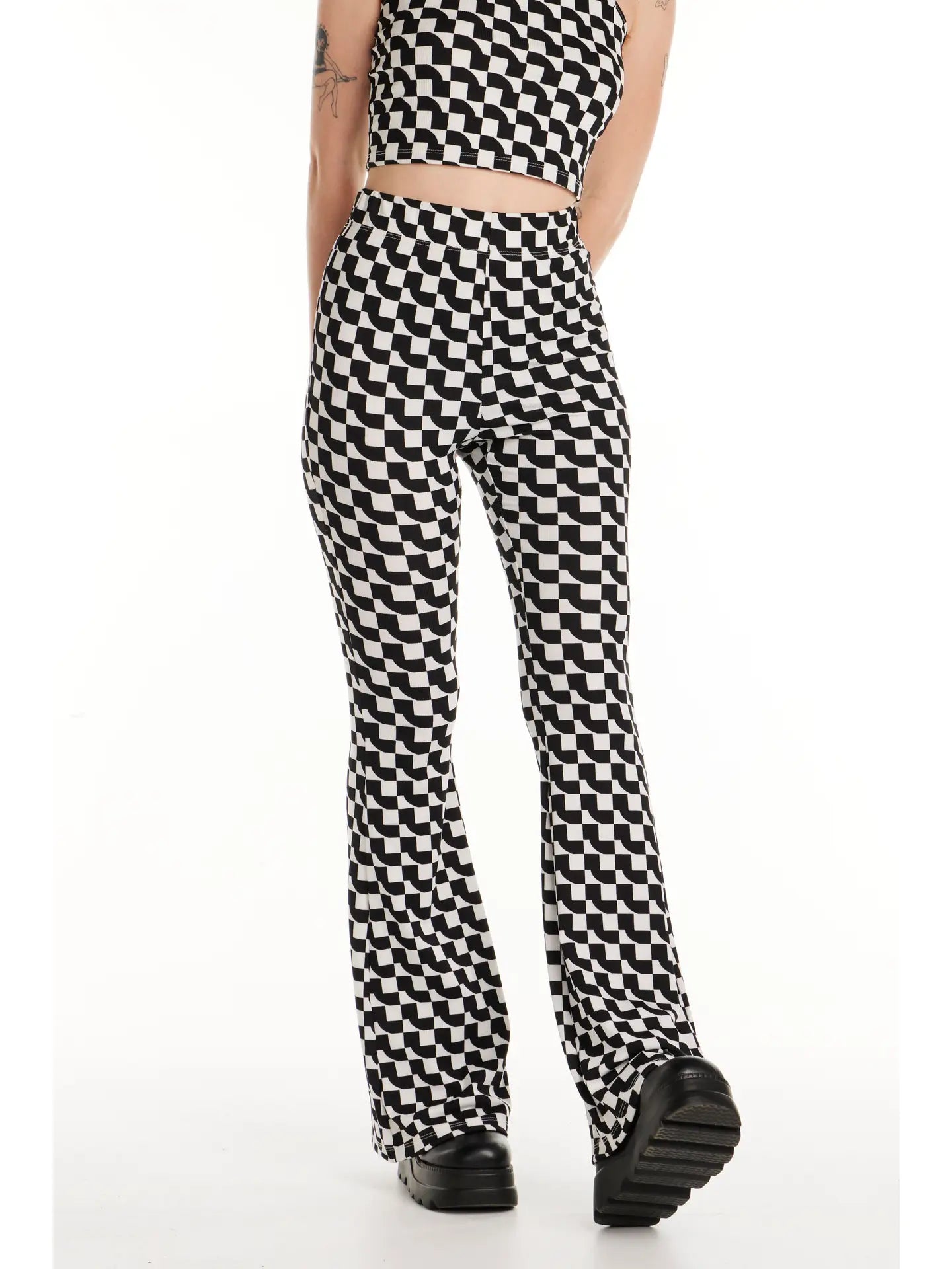 RIBBED BLACK AND WHITE KNITN PRINT FLARE PANTS