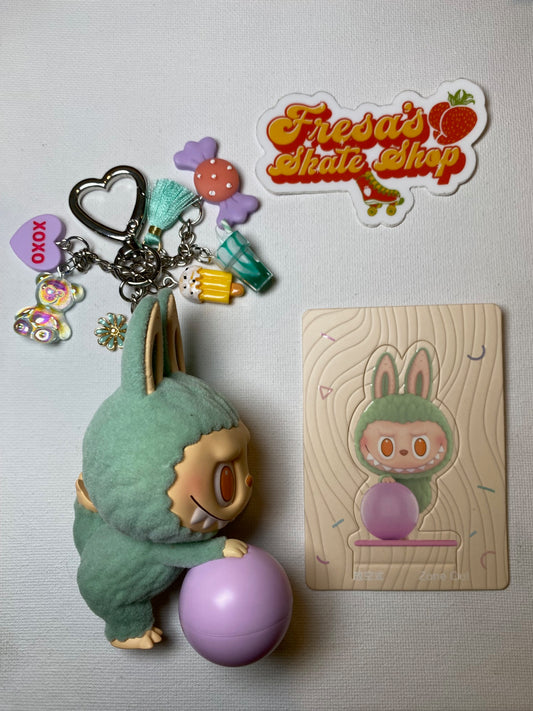 KEYCHAIN LAZY YOGA LABUBU ZONE OUT