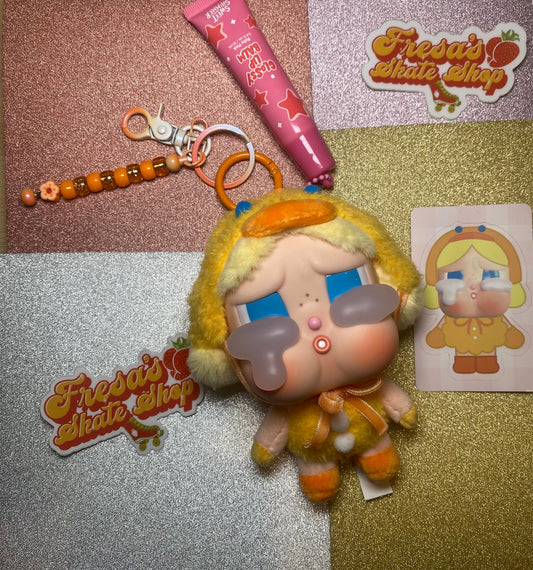 KEYCHAIN/BAG CHARM CRYBABY PLUSH W/LIPGLOSS DUCK