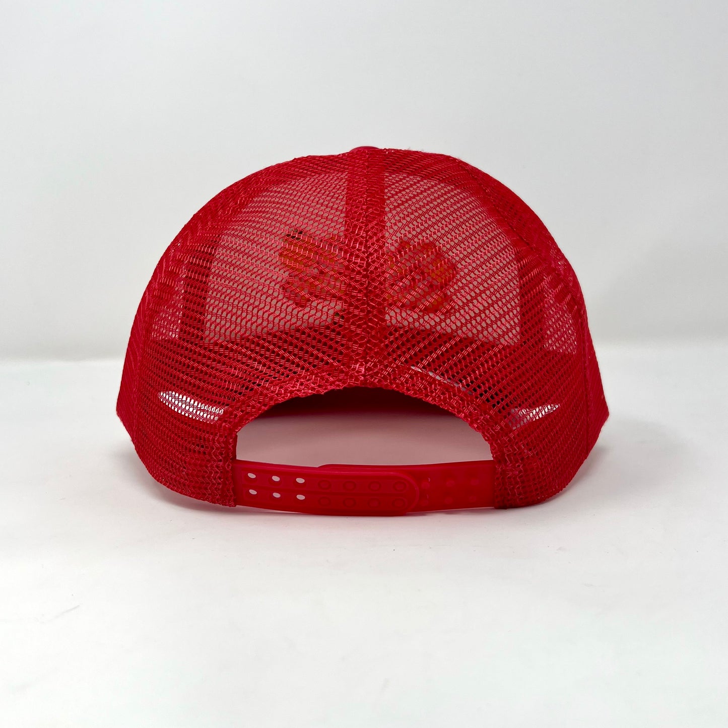 FRESA'S RETRO EMBROIDERY TRUCKER HAT RED