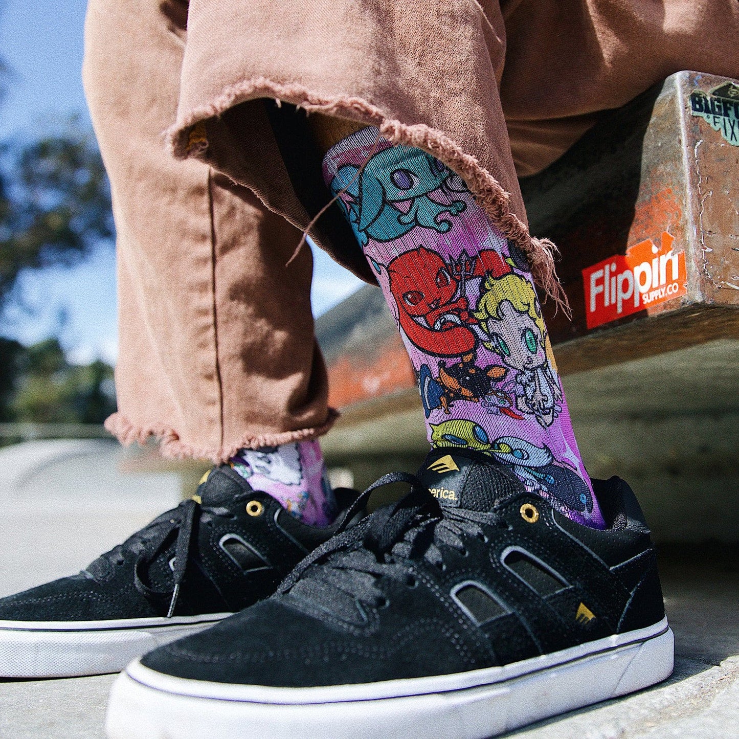 RYO TANIGUCHI FRIENDS CREW SOCK